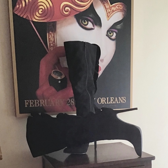 Boots w/Flare! - Picture 2 of 8